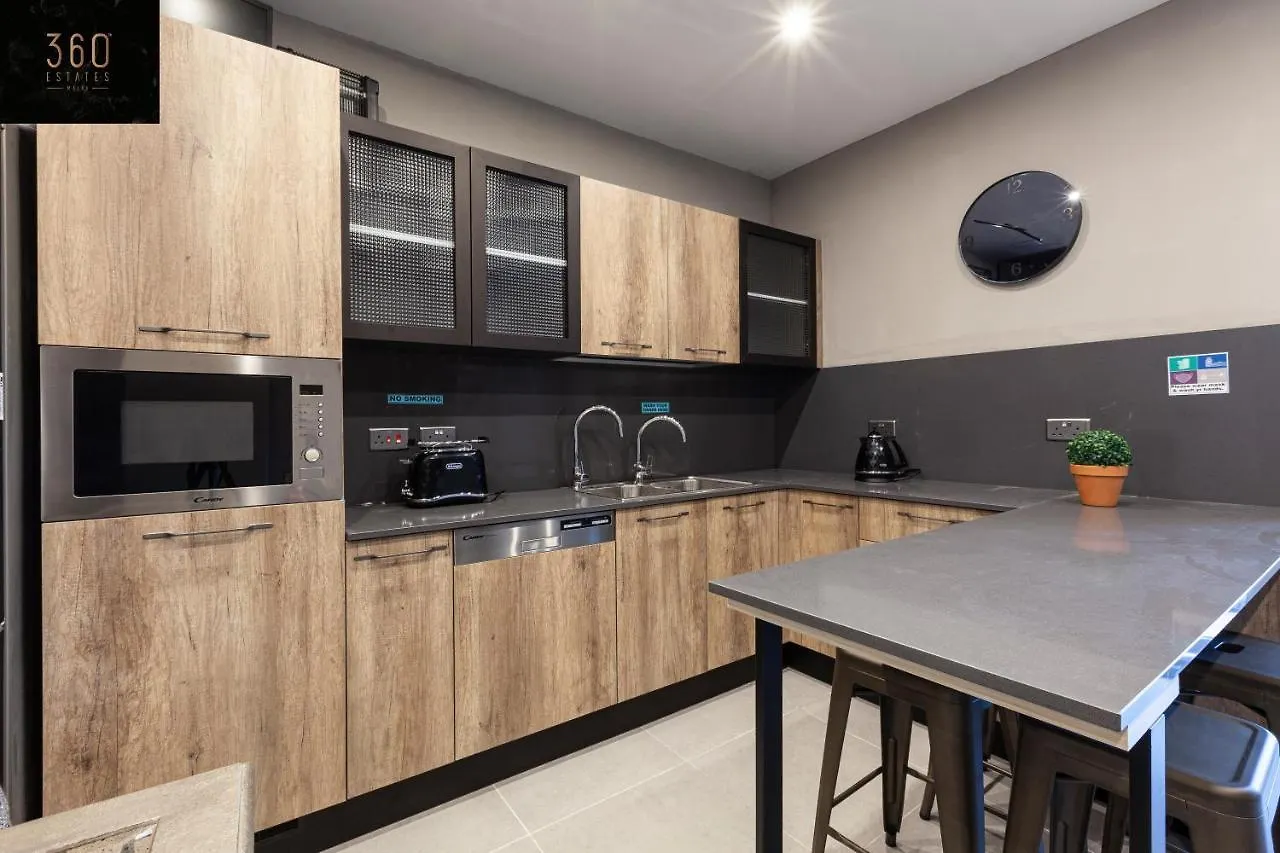 Lovely Vacation, Private Entrance Home With Wifi By 360 Estates Msida 0*,  Malta